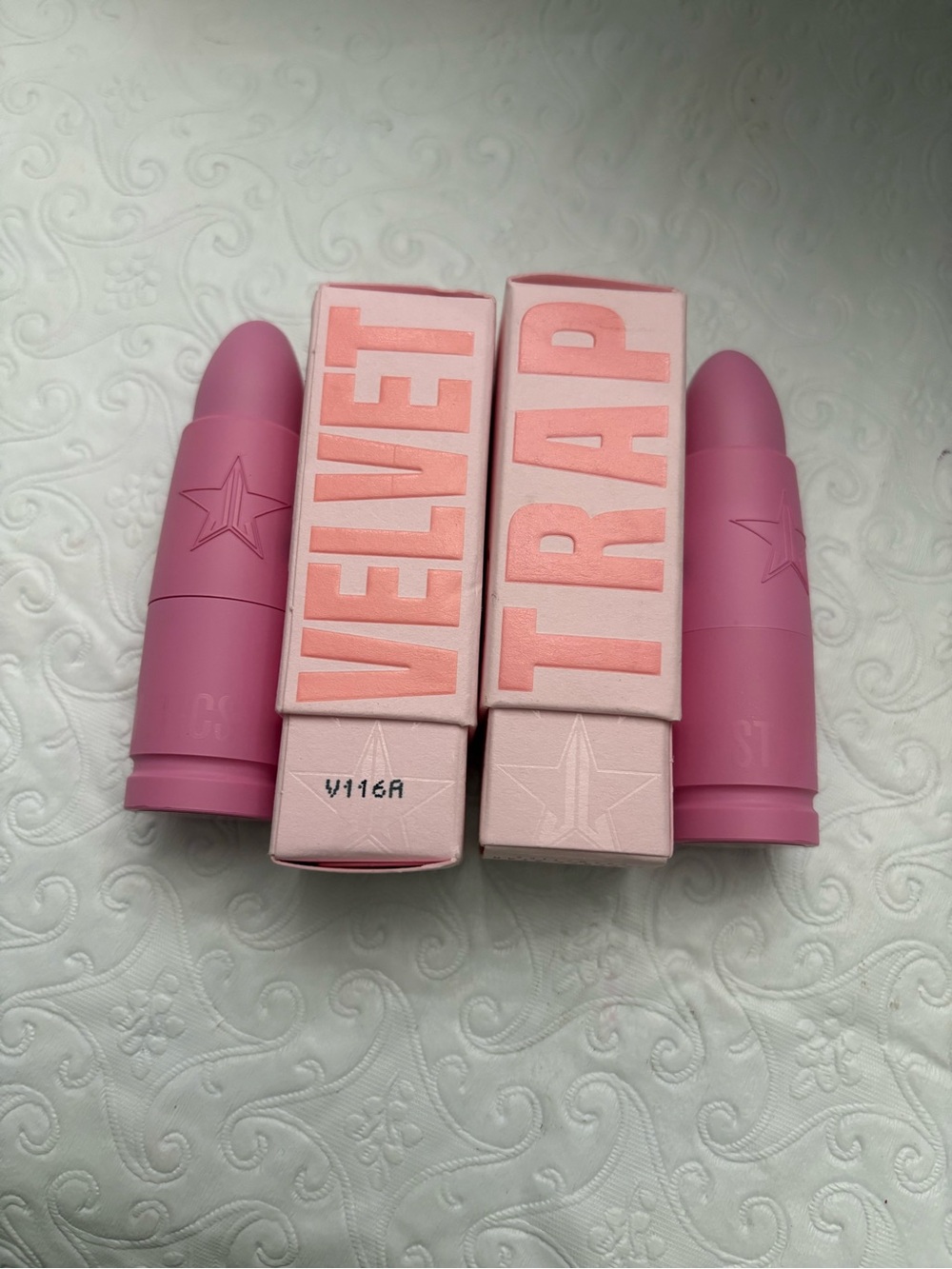 Jeffree Star Velvet Trap Bundle Grave Digger & Unphazed